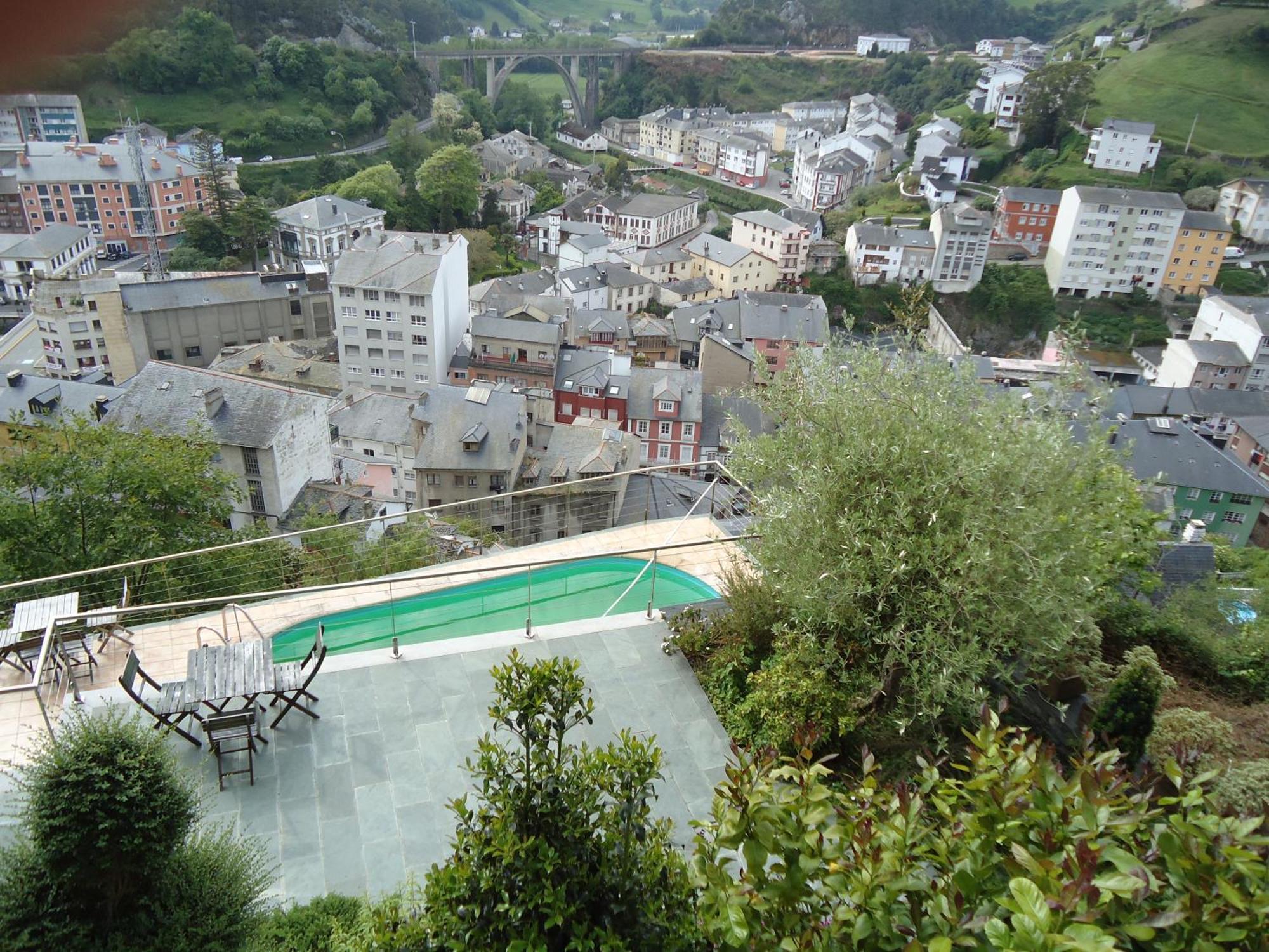 Casona El Gurugu Hotel Luarca Ngoại thất bức ảnh