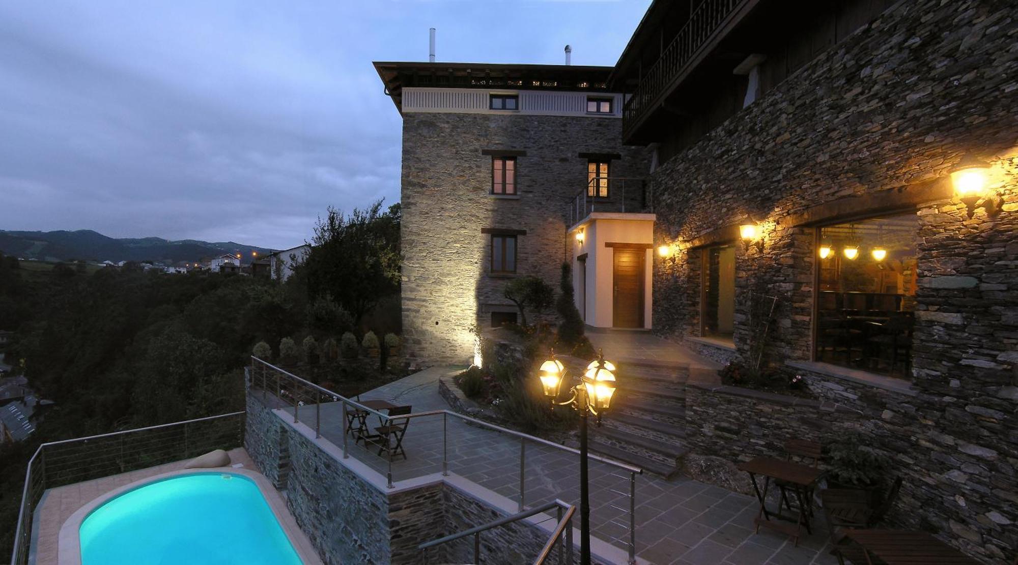 Casona El Gurugu Hotel Luarca Ngoại thất bức ảnh