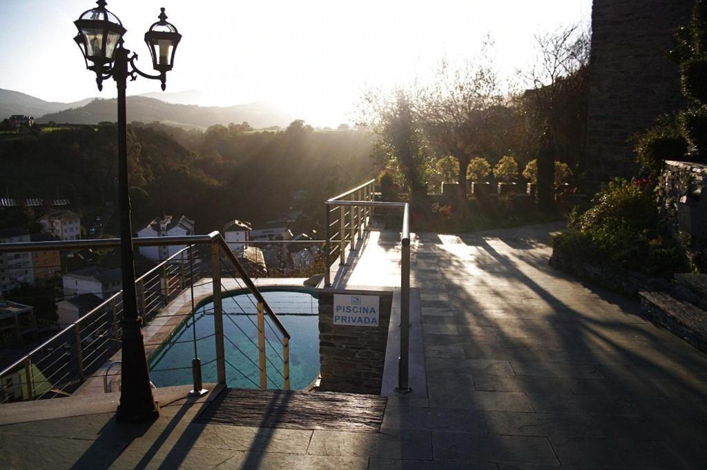 Casona El Gurugu Hotel Luarca Ngoại thất bức ảnh