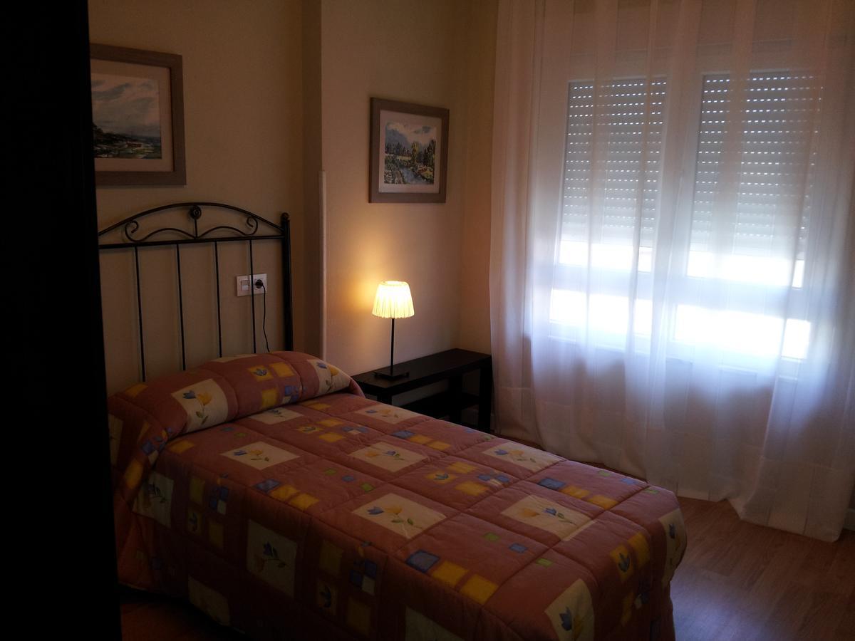 Casona El Gurugu Hotel Luarca Phòng bức ảnh