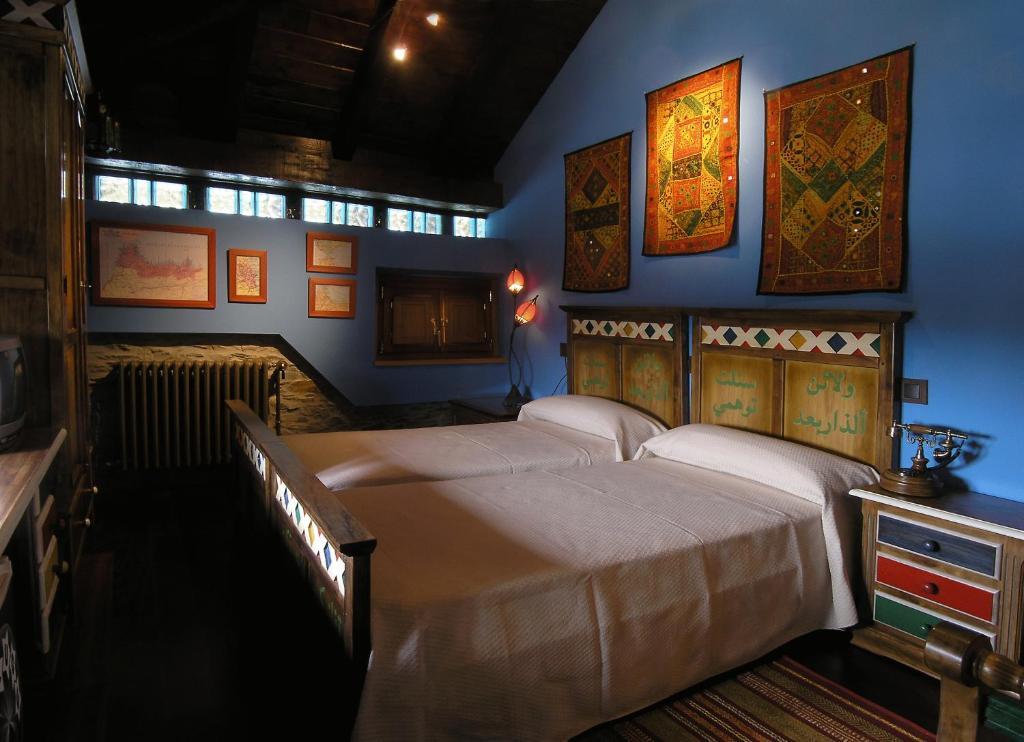 Casona El Gurugu Hotel Luarca Phòng bức ảnh