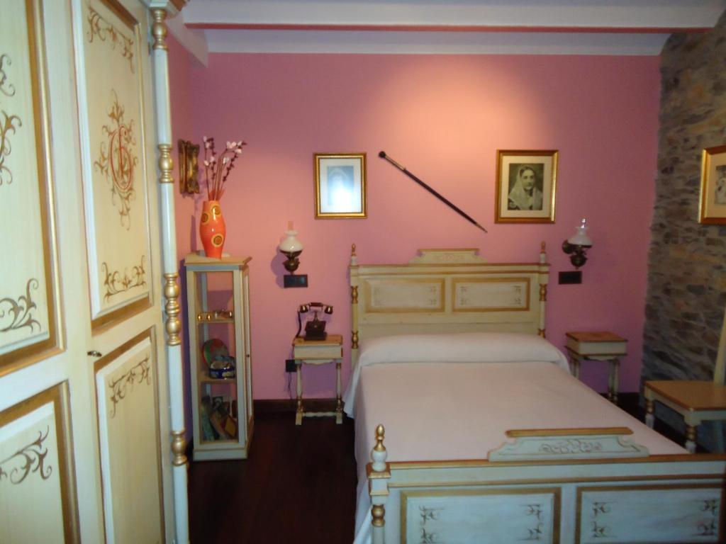 Casona El Gurugu Hotel Luarca Phòng bức ảnh